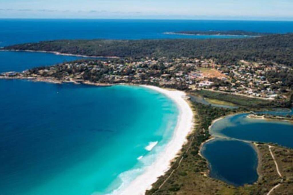 The Tin Shed Couples Accommodation At Bay Of Fires Binalong Bay エクステリア 写真